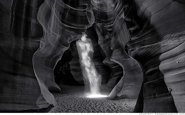 This stunning capture of the interior of Antelope Canyon was recently sold for a record $ 6.5M by Peter Lik